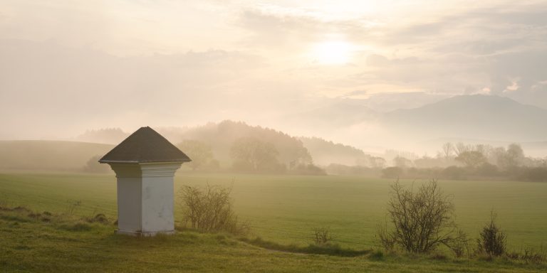 Bild 457333252 von Cavan auf AdobeStock Klein- und Flurdenkmal